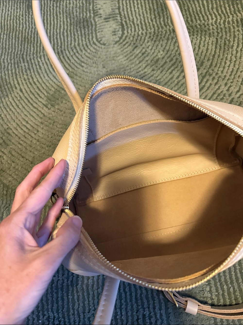 Portland Leather Good Sloan Doctor bag- oversized in color Moonflower - Picture 5 of 9